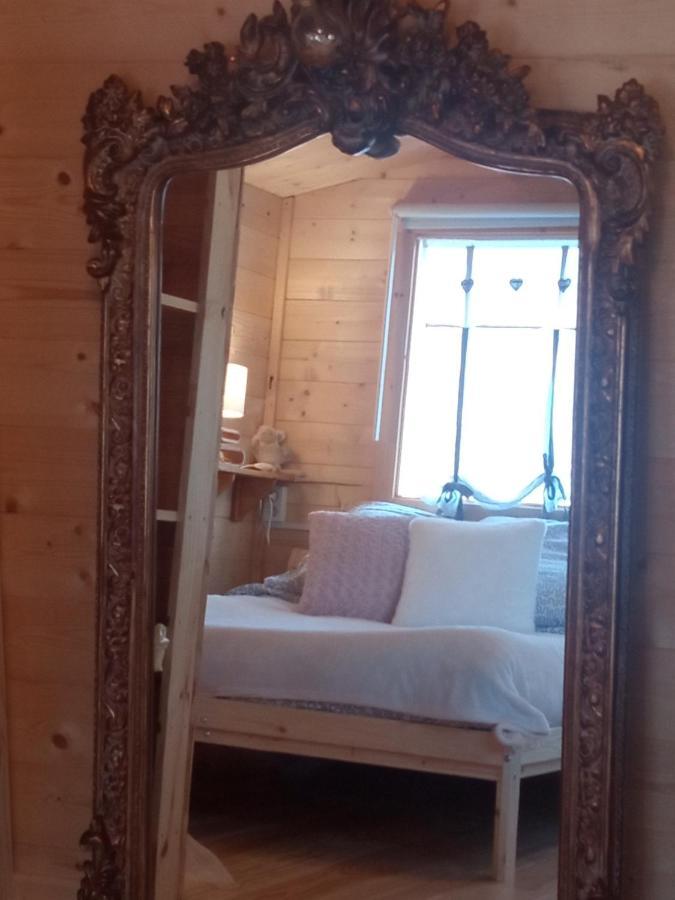 Chambre Studio Photo Chalet Sdb Partagee A Proximite Chavagne Exterior photo