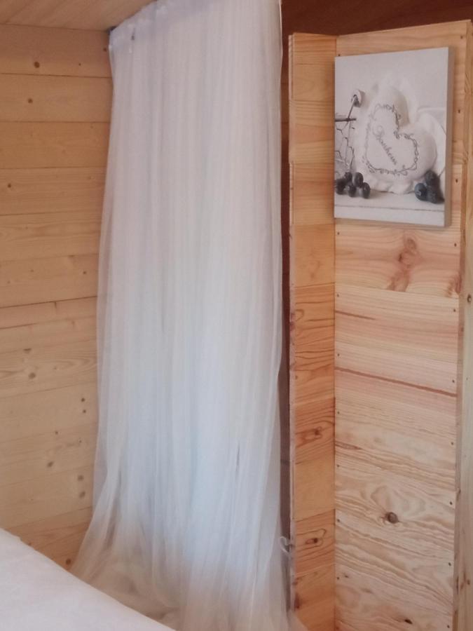 Chambre Studio Photo Chalet Sdb Partagee A Proximite Chavagne Exterior photo