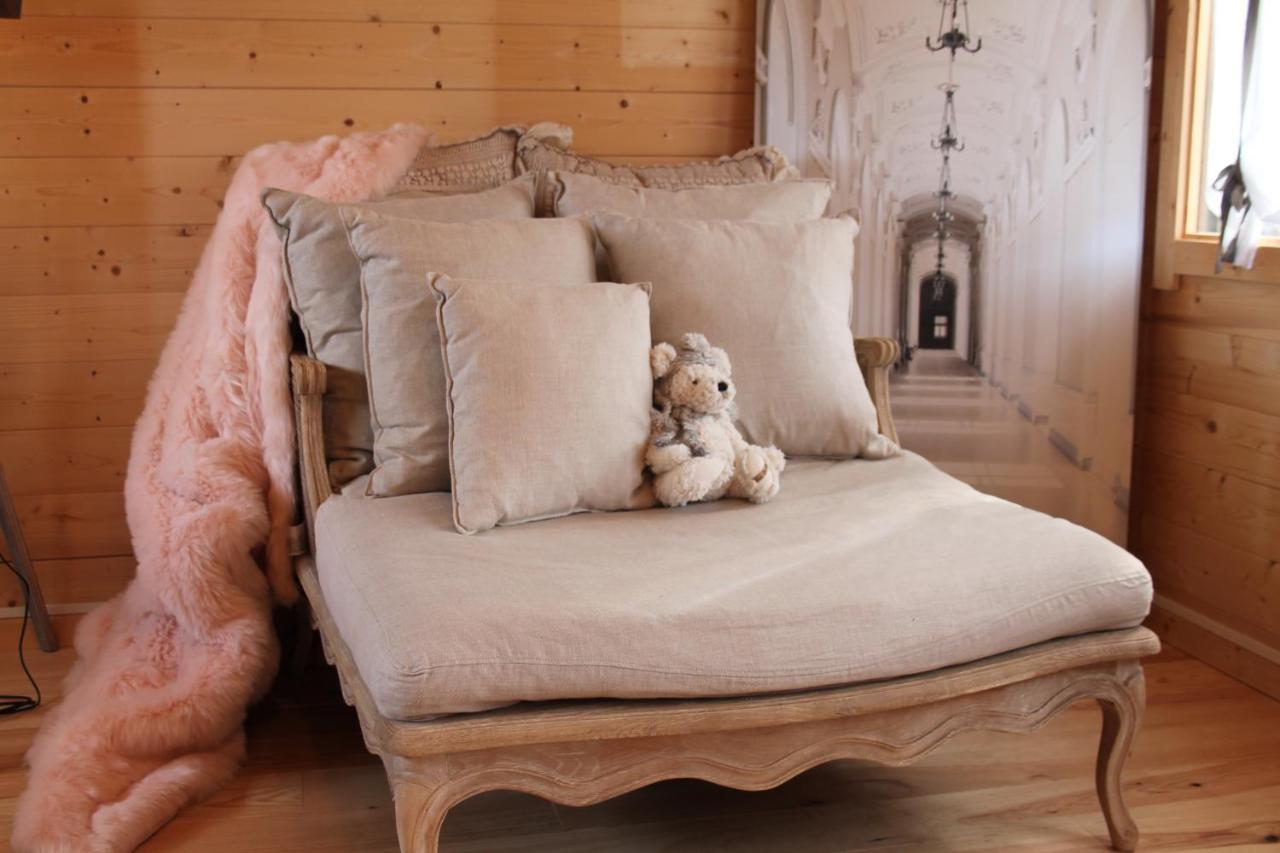 Chambre Studio Photo Chalet Sdb Partagee A Proximite Chavagne Exterior photo